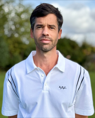Victor RIU